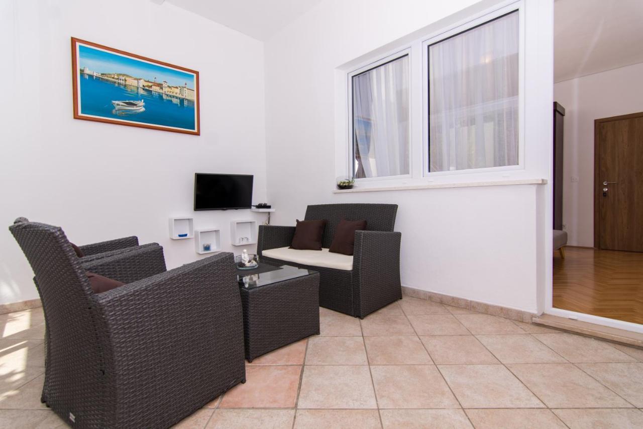 Apartmani Mlacic Donji Okrug  Екстериор снимка