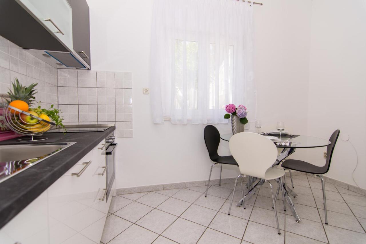 Apartmani Mlacic Donji Okrug  Екстериор снимка