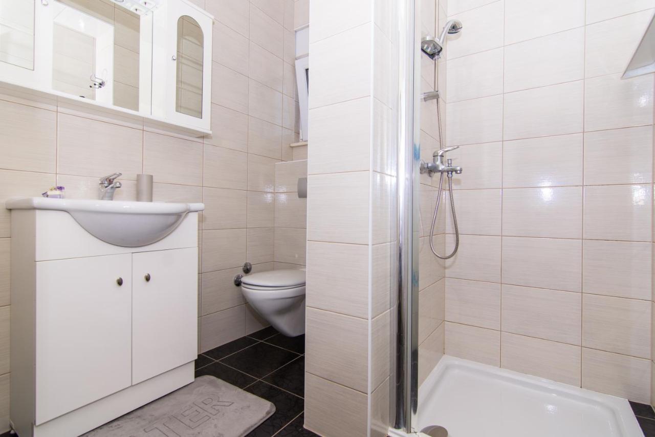 Apartmani Mlacic Donji Okrug  Екстериор снимка